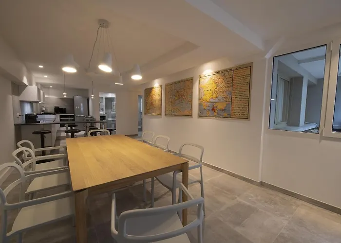 Le Patio D'alesia Apartman *